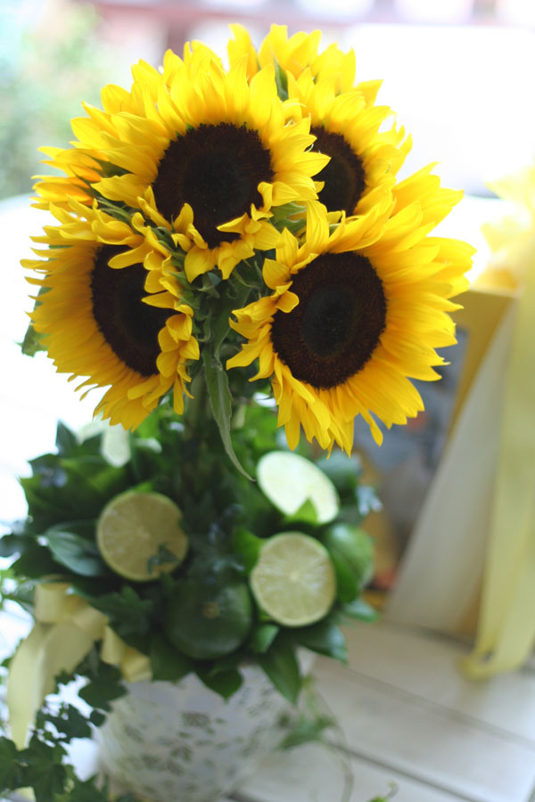 T26 -Mini Sunflowers Topiary Tree 